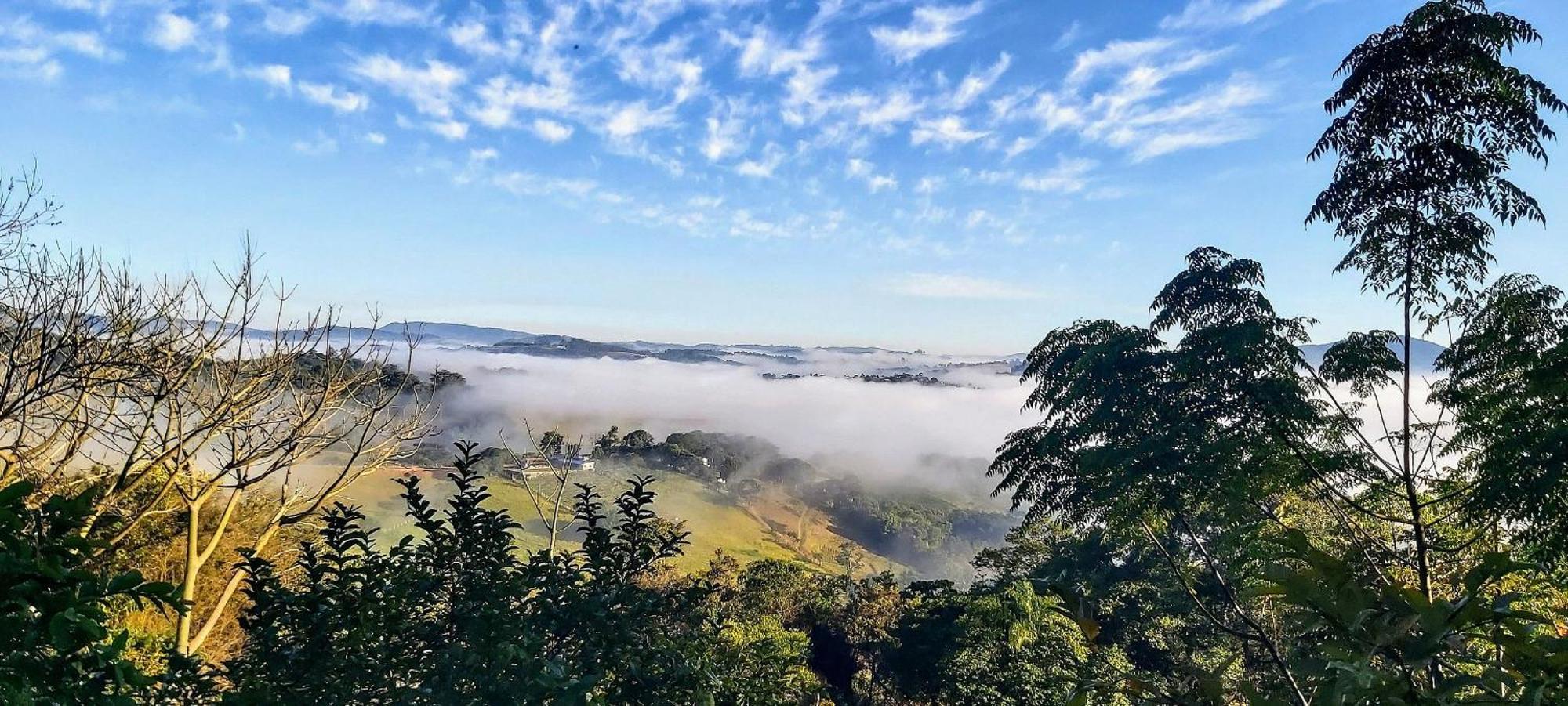 Casa De Campo Araxa Na Montanha Com Piscina Piracaia Luaran gambar