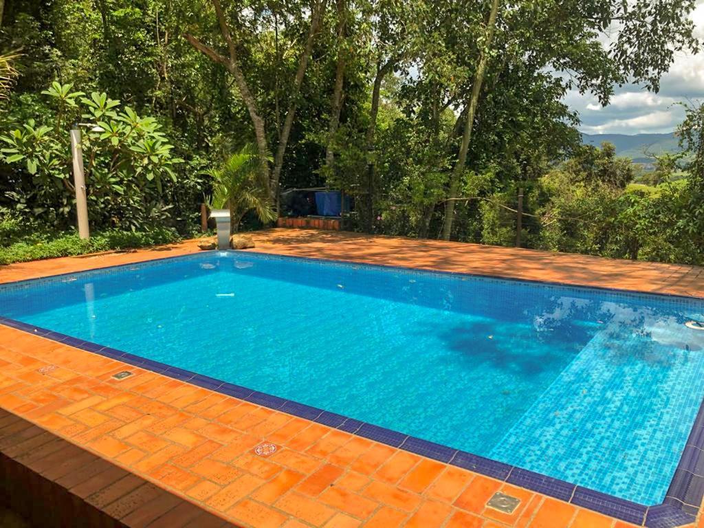 Casa De Campo Araxa Na Montanha Com Piscina Piracaia Luaran gambar