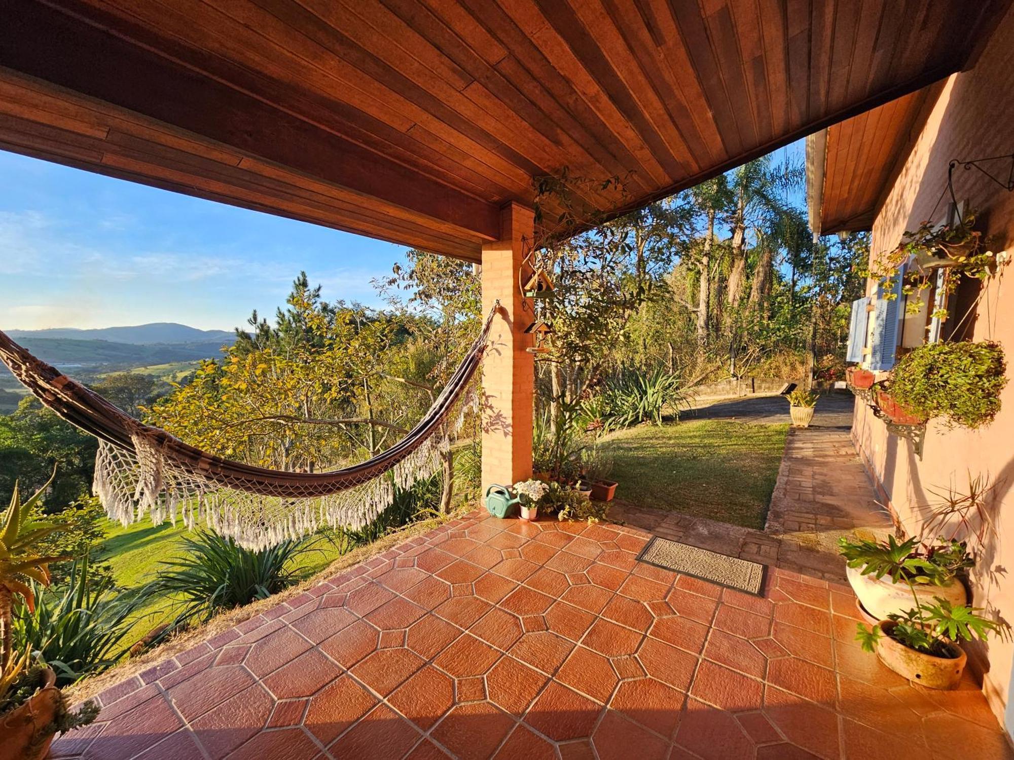 Casa De Campo Araxa Na Montanha Com Piscina Piracaia Luaran gambar