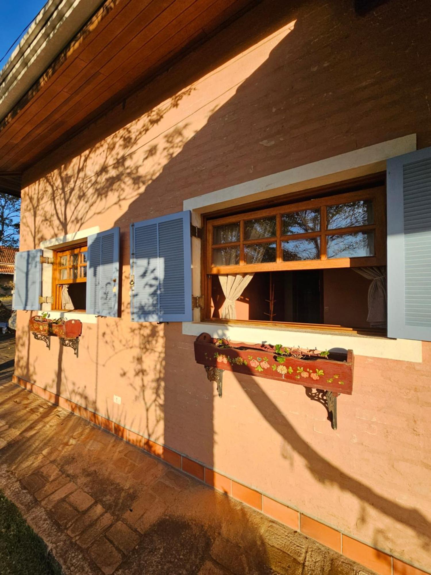 Casa De Campo Araxa Na Montanha Com Piscina Piracaia Luaran gambar